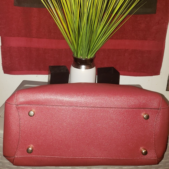 Coach - Picture 4 of 7